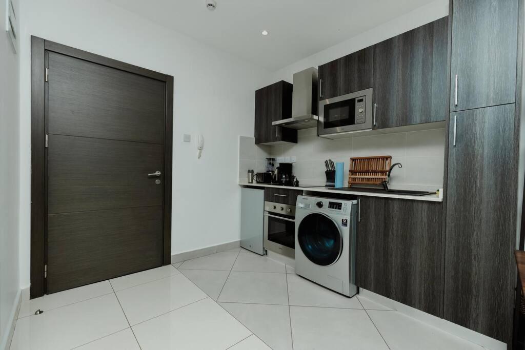 Enjoy Luxury Studio W/Pool @Embassy Gardens Accra Kültér fotó